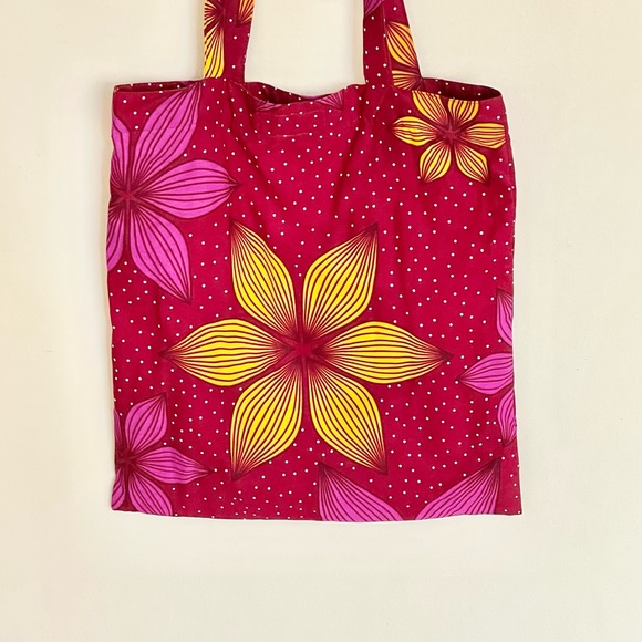 CARE Africa Floral Print Hand Made Fair Trade Red Fuchsia Yellow Cloth Tote Bag - Picture 3 of 7